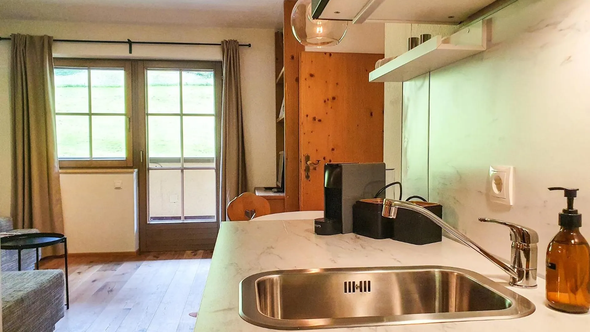 Alpenflair Apartment Mit Balkon - Inkl Parkplatz #2 Innsbruck